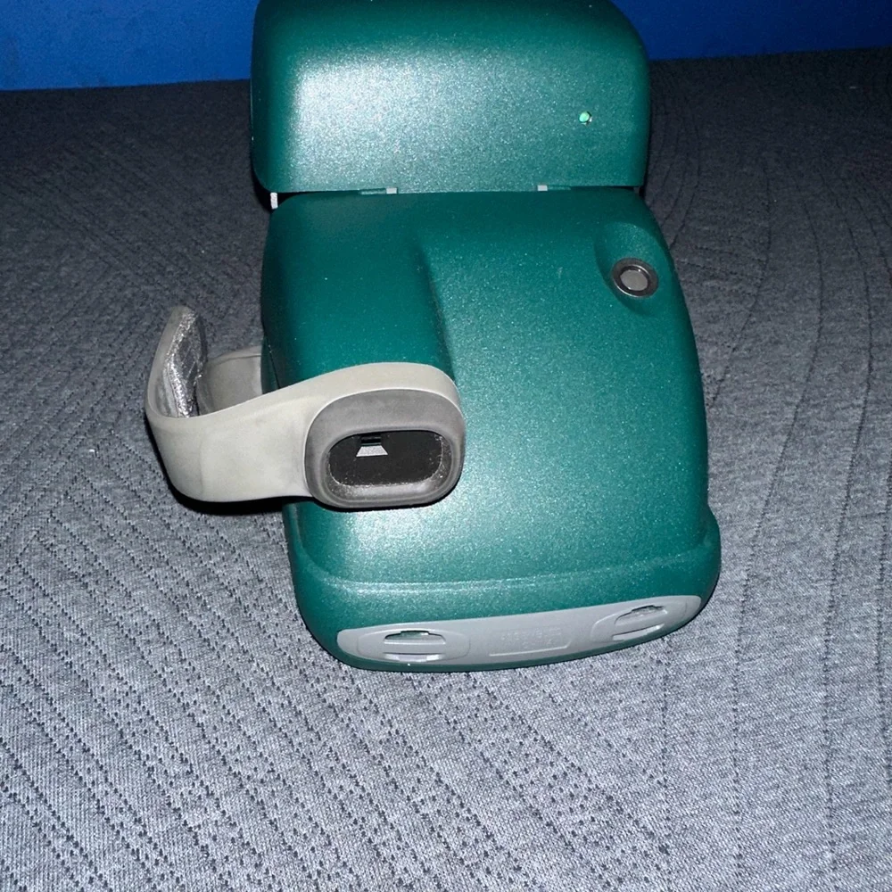 Polaroid Gray and Green Instant Camera - Picture 4 of 4